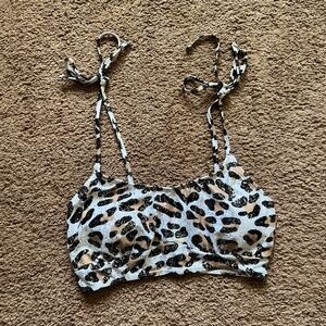 size small short cheetah leopard print cropped top with padding